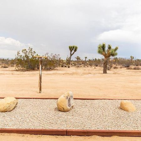 Cryptic Cabin-Tranquil Bohemian Getaway W/Hot Tub Villa Yucca Valley Exterior foto