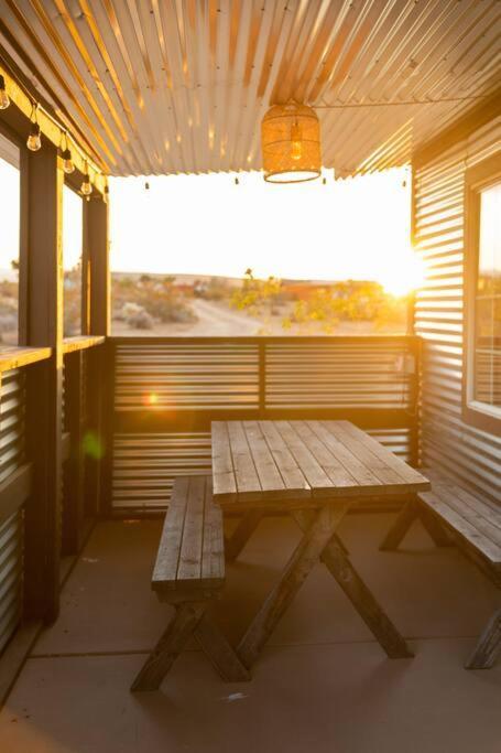Cryptic Cabin-Tranquil Bohemian Getaway W/Hot Tub Yucca Valley Exterior foto